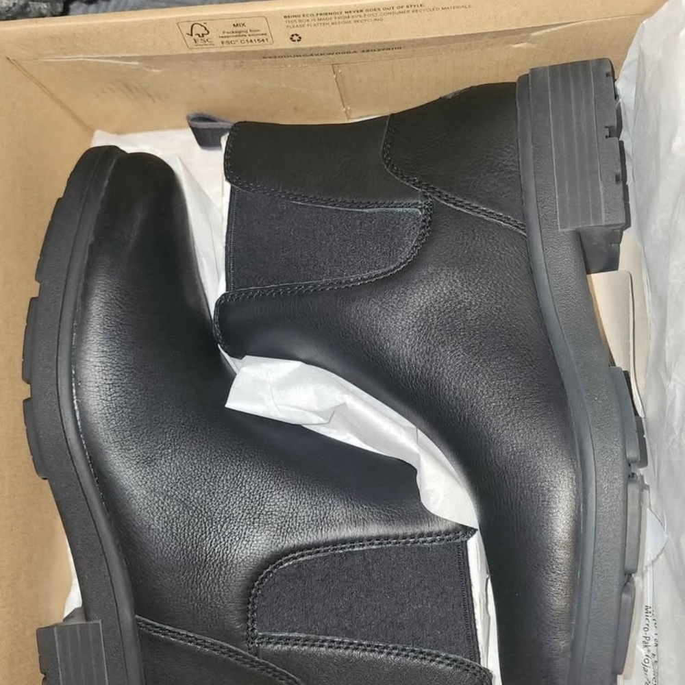 UGG Women's Black Ankle Boots